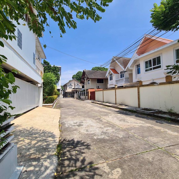 ขายด่วน-บ้านเดี่ยว-2-ชั้น-หมู่บ้านบางนาวิลล่า-bangna-villa-ถบางนา-ตราด-39-ทำเลดีมาก-ที่ดินขนาด-186