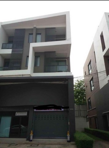 ขาย-อาคารพาณิชย์-โครงการ-b-avenue-วัชรพล-สายใหม-ขนาด-35-ชั้น-ลด-สุดๆ