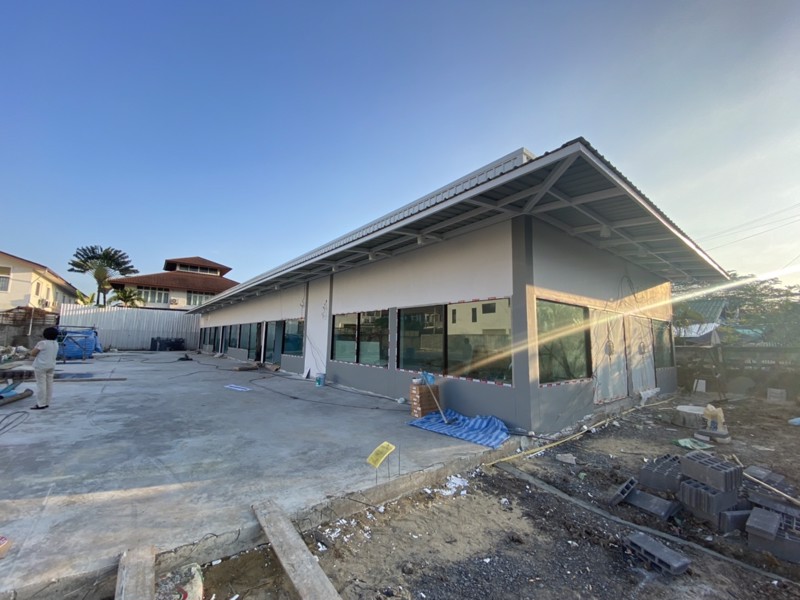 ให้เช่าอาคารชั้นเดียว-สร้างใหม่-พร้อมห้องน้ำในตัว-ติดถนนสุขาภิบาล-5-รามอินทรา-39-เพียง-7-ยูนิต