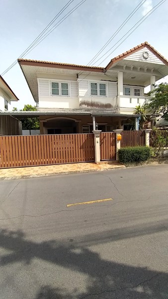 บ้านเดี่ยว 53 ตรว หมู่บ้านจิตรนารา 69/35 ถนนศาลาธรรมสพน์ถนนขยายใหม่ 4 เลน