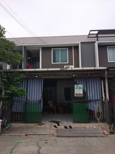 ขายทาวน์เฮ้าส์-2ชั้น-หมู่บ้านเดอะคัลเลอร์-เฟส1-ลำลูกกาคลอง4