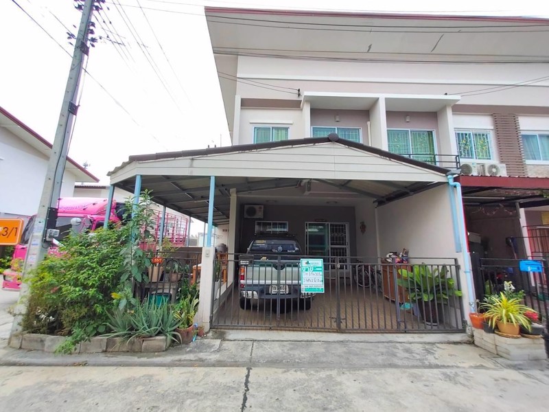 ขายทาวน์เฮาส์-2-ชั้น-หมู่บ้านเดอะเบสท์-นวนคร-เนื้อที่-305-ตรว-ตำบลเชียงรากน้อย-อบางประอิน-จอยุธย