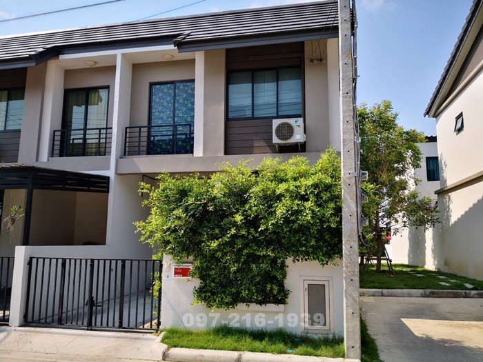 ขาย-ทาวน์โฮม-2-ชั้น-หลังมุม-โครงการ-เดอะ-คัลเลอร์ส-บางนา-วงแหวน-2