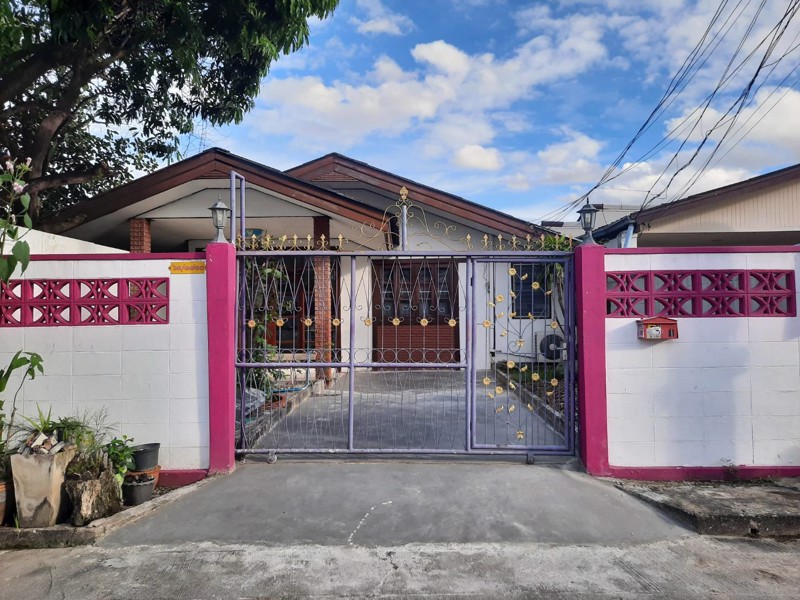 ให้เช่าบ้านเดียวชั้นเดียว อยู่ที่ ม.เคหะธานี4 ถ.ราษฎร์พัฒนา ซ.มิสทีน ขว.ราษฎร์พัฒนา ข.สะพานสูง กทม