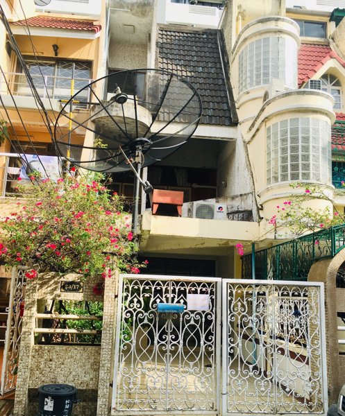 ให้เช่า-town-house-สุขุมวิท-ซ10-ราคา-60000-บาท-ต่อเดือน