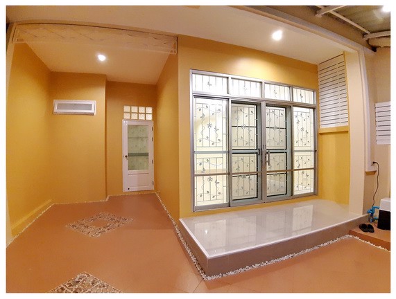 ขายถูก-บ้านติดถหทัยราษฎร์-214-ตรว-หน้ากว้าง-6-ม-แต่งสวย