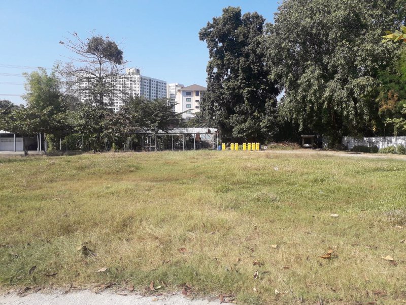 ขายที่ดิน-7-ไร่ครึ่ง-พร้อมสิ่งปลูกสร้าง-ทำเลดีมีศักภาพสูง-ริมคลองประปาใกล้แยกพงษ์เพชร