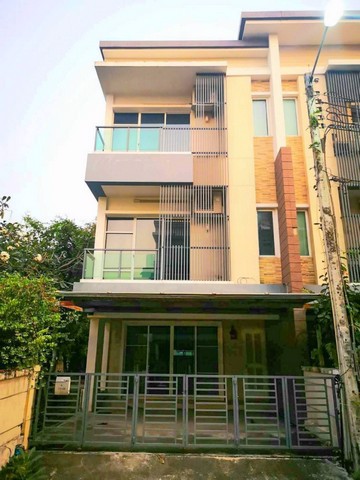 ขายทาวน์โฮม-ทาวน์-พลัสเอ็กซ์-ลาดพร้าว-town-plus-x-เลียบทางด่วน-3-ชั้น-54ตรว