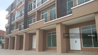 ขายอาคารพาณิชย์-28-ตรว4-ชั้น-พื้นที่ใช้สอย-286-ตรม-2-ห้องนอน-5-ห้องน้ำ