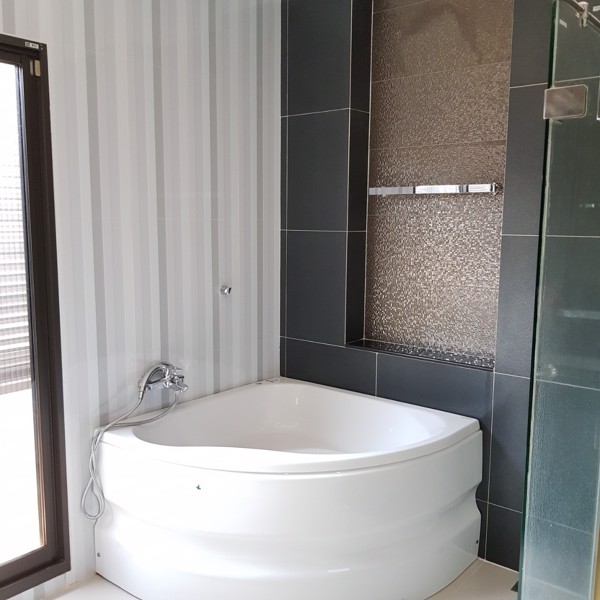 sell-​​or-rent-located-next-to-the-suvannabhum-airport-good-locationgood-price