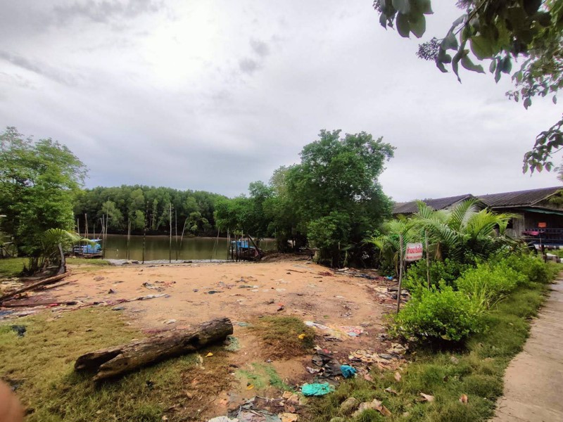 ขายที่ดินเปล่าติดแม่น้ำ-พร้อมโฉนด-เจ้าของขายเอง