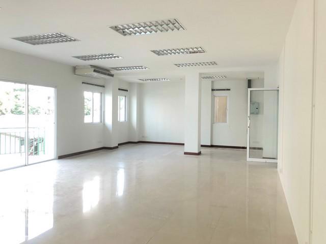 br-885-ให้เช่าพื้นที่สำนักงานขนาด-100ตารางเมตร-ใกล้bts-ช่องนนทรี-ถนนนราธิวาสราชนครินทร์