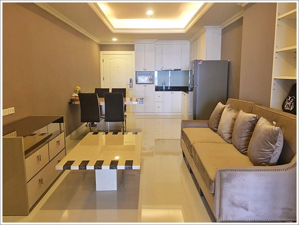 ให้เช่าคอนโด-สเตท-ทาวเวอร์-วิวสีลม-ห้องใหม่-แต่งสวย-เฟอร์อย่างดี-ใกล้รถไฟฟ้า-พร้อมเข้าอยู่