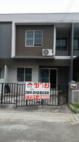 ขายทาวน์เฮ้าส์-2-ชั้น-20-ตรว-หมู่บ้านเดอะคัลเลอร์คลอง4-ซ1-ถลำลูกกาคลอง4