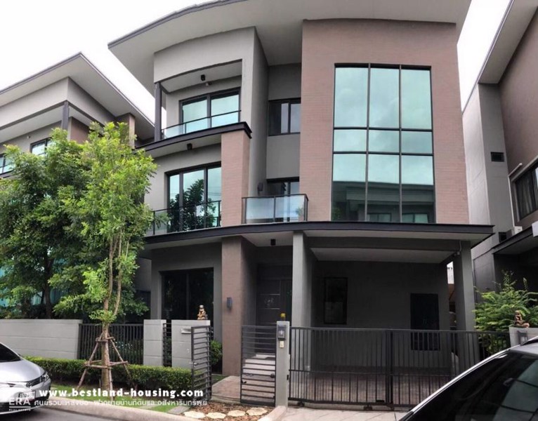 ขายบ้านเดี่ยว-3-ชั้น-ระดับ-luxury-หมู่บ้านโซลลาดพร้าว-เสนา-ถเสนา-วังหิน