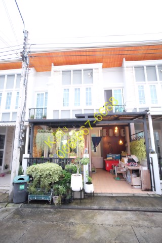 ขายทาวน์โฮม-โครงการ-โกลเด้นทาวน์-วงศ์สว่าง-รัชดา-ขนาดพท-16-ตรว-3-ห้องนอน-พร้อมตกแต่งแนววินเทจ-สวย