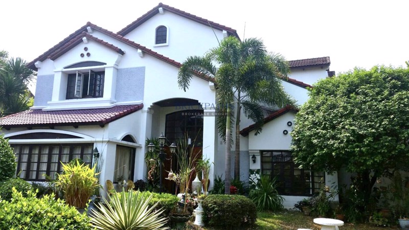 ขาย-บ้านเดี่ยว-หลังใหญ่-บนเนื้อที่-1-ไร่กว่า-ในหมู่บ้าน-ลดาวัลย์-ศรีนครินทร์