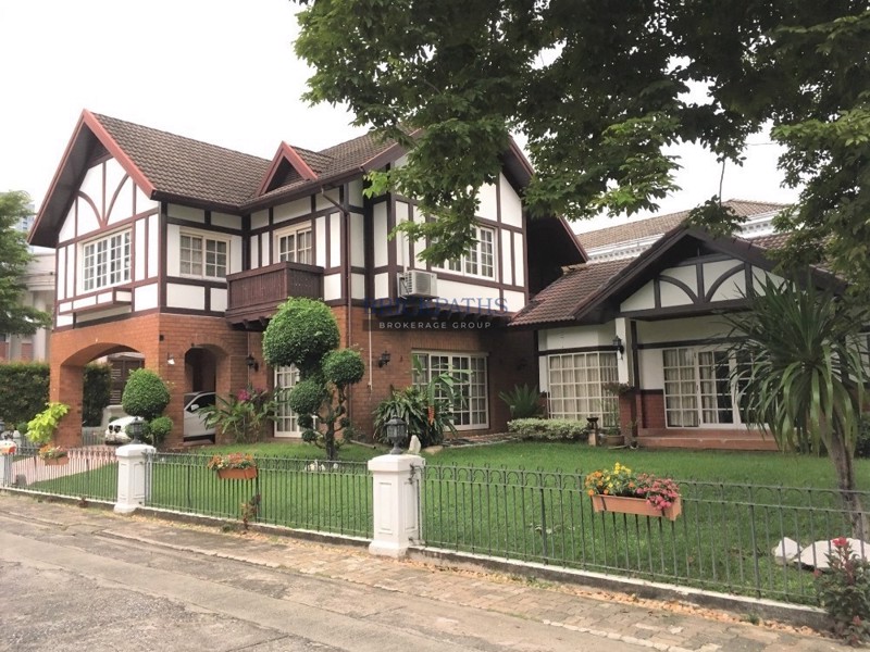 ขายบ้านเดี่ยว-หมู่บ้านสุขุมวิทการ์เด้นซิตี้-ซอยสุขุมวิท-79-สิ่งแวดล้อมดีมาก-ทำเลยอดเยี่ยม