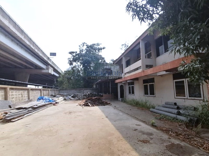 ขายที่ดินพร้อมสิ่งปลูกสร้าง-สุขุมวิท-71-ซอยปรีดีพนมยงค์-26-ซอยพัฒนเวศม์