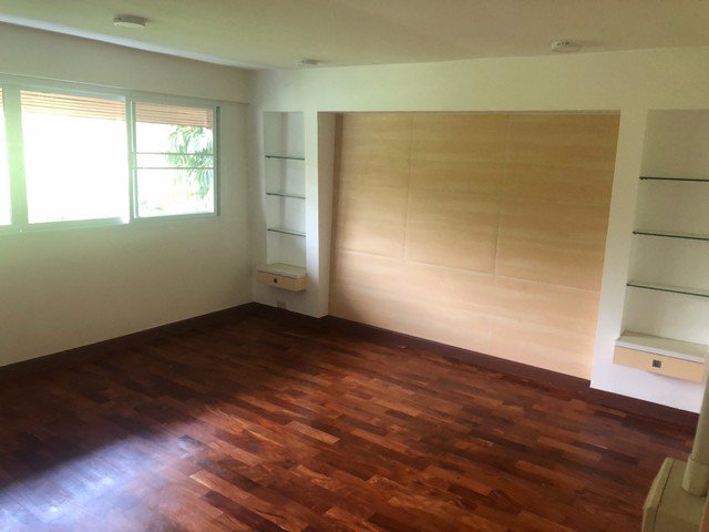 ให้เช่าทาวน์เฮ้าส์รีโนเวทใหม่-ในซอยสุขุมวิท-4-btsนานา