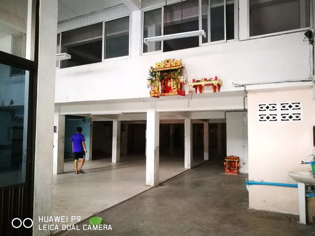 ให้เช่าอาคารพาณิชย์3คูหา-ใกล้-bts-กรุงธนบุรี