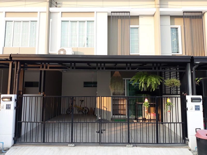 ขายทาวน์โฮม-2-ชั้น-หมู่บ้านพฤกษาวิลล์-92-อ่อนนุช-สุวรรณภูมิ-ทำเลดีเยี่ยม-ใกล้แอร์พอร์ตลิงค์