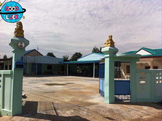 ขายบ้านทำเป็นโรงงาน-1-ไร่-3งาน-22วา-ล้อมกำแพงรอบพร้อมบ้าน-3-หลัง-บ้านเช่าอีก-5-ห้อง-อโพธาราม-ราชบุร