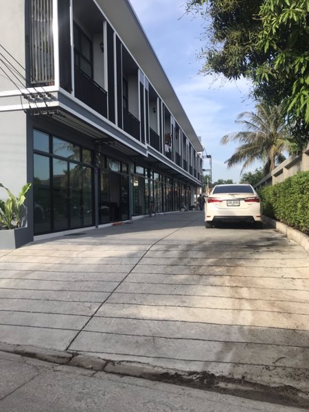 2-storey-townhome-2-bedroom-2-bathroom-best-location-central-of-hua-hin-200-meters