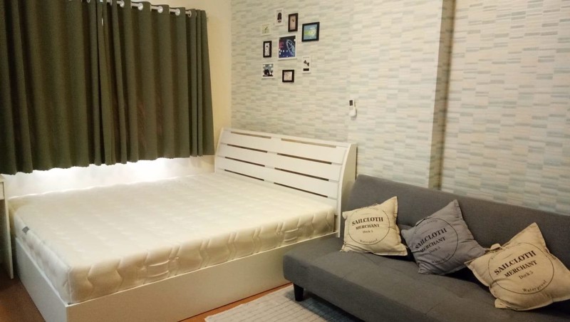 ขาย-เช่า-คอนโดลุมพินี-แต่งครบหิ้วกระเป๋าพร้อมเข้าอยู่-มีสนามหญ้ารมรื่นมีสระว่ายน้ำ-และฟิตเนส