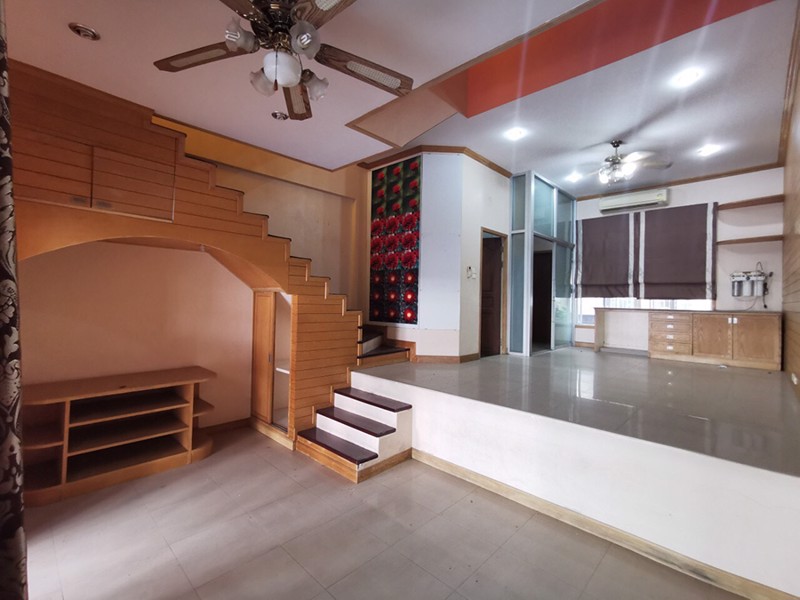 บ้านให้เช่า-หมู่บ้านกลางเมืองโครงการ-2-ลาดพร้าว-71-build-in-ทั้งหลัง-โทร-0649832690