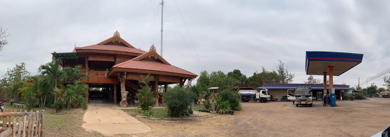 ขายบ้านทรงไทย-หลังใหญ่-2-ชั้น-พร้อมกิจการ-ปั๊มน้ำมัน-อำเภอโพธ์ชัย-ร้อยเอ็ด-โทร-0647898923