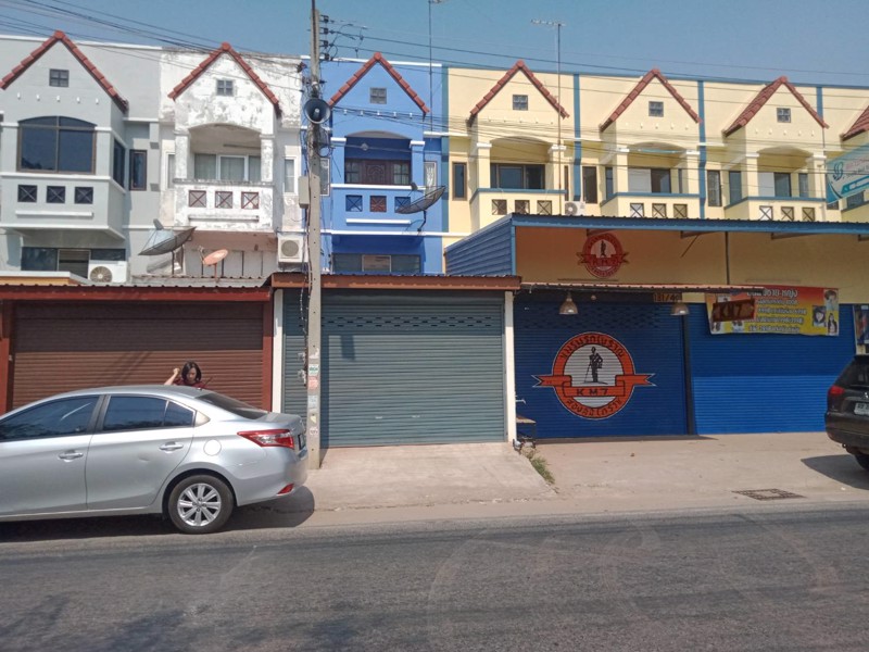 ขายทาวน์เฮ้าท์-2-ชั้นครึ่ง-หลังเซ็นทรัลนครราชสีมา-โทร-080-469-1591