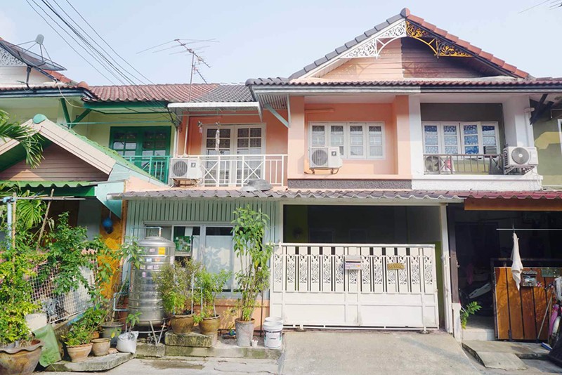 ขายบ้าน-ทาวน์เฮ้าส์-2-ชั้น-18-ตรว-หมู่บ้านพฤกษา-3-ราคา-145-ล้าน-พึ่งรีโนเวทใหม่เกือบทั้งหลัง