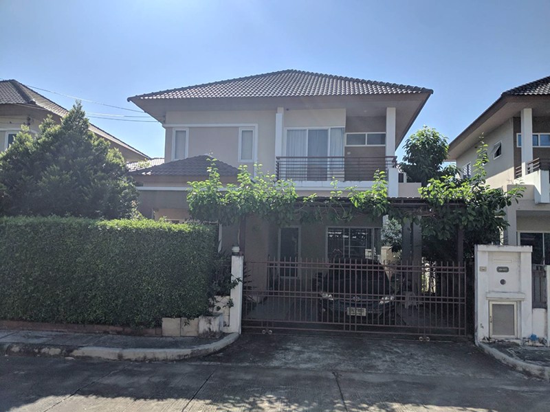 ขายบ้านเดี่ยว-2-ชั้น-หมู่บ้าน-พาร์คเวย์-ชาเล่ต์-รามคำแหง-ขนาด-58-ตรว-3-นอน-3-น้ำ-มีนบุรี-กรุงเทพ