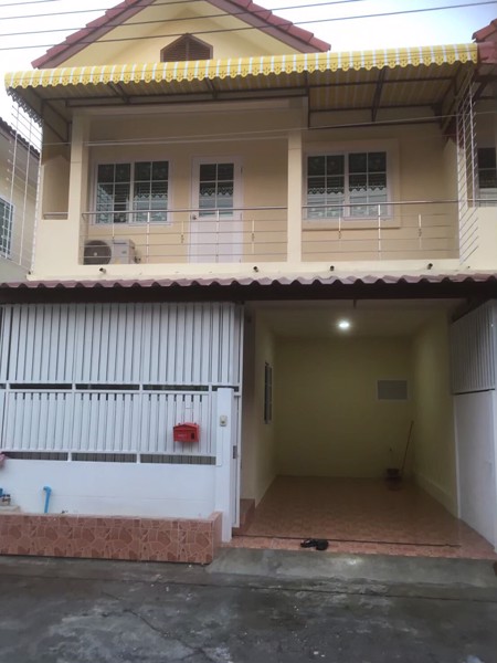 ขายทาวน์เฮาส์ใหม่ไม่เคยอยู่-โครงการเฟื่องฟ้า16-ซอยเธียรเกษม-ถนนเทพารักษ์-สมุทรปราการ