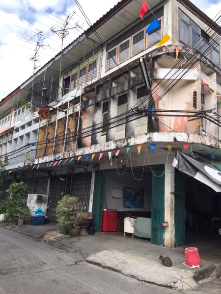 ขายตึกแถว-3-ชั้น-2-คูหา-28-ตรว-ใกล้mrtท่าพระ