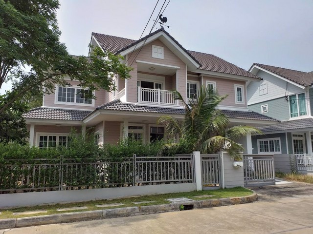 ขายบ้านเดี่ย;บุราสิริปัญญาอินทรา-75-ตรว-4นอน-หลังมุม-ถนนเลียบคลองสอง-ใกล้แฟชั่นไอส์แลนด์