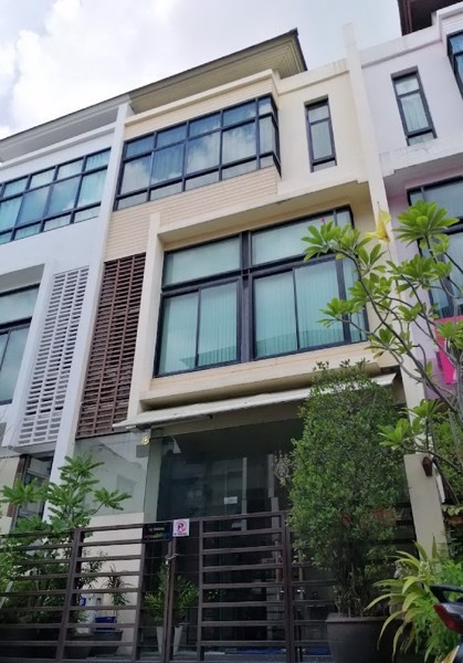 ขายโฮมออฟฟิศทำเลดี-เดอะฮาบิแททศรีวรา-35-ชั้น-เนื้อที่-248-ตรว-ใกล้ทางด่วนเอกมัย-รามอินทรา