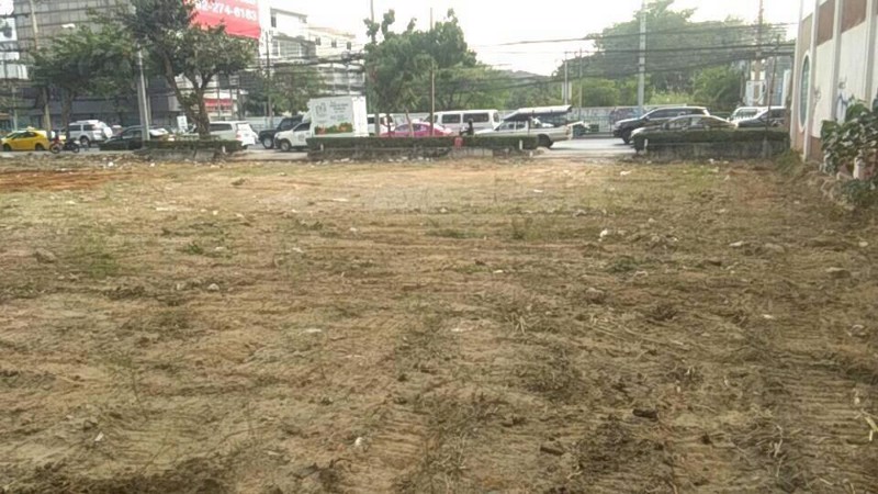 ให้เช่าที่ดินเปล่า-405-ตารางวา-ติดถนนเพชรบุรีตัดใหม่-สามารถเช่าระยะยาวได้-ใกล้-mrt