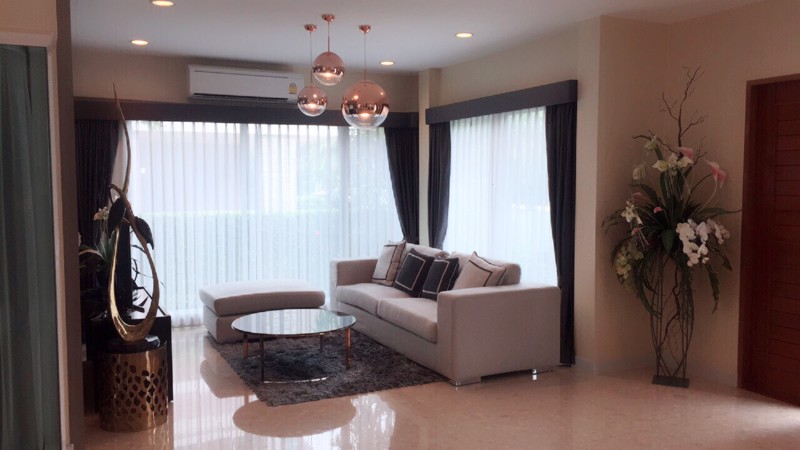 ขายบ้านเดี่ยว-แกรนด์-บางกอก-บูเลอวาร์ด-พระราม-9-ศรีนครินทร์-75-ตรว-กรุงเทพกรีฑา-ใกล้-มอร์เตอร์เวย์