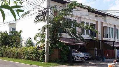 ทาวน์โฮมมุม2ชั้น-3199ลบกว้าง8ม-294ตรว3น2น้ำ-บ้านกลางเมือง-อ่อนนุช-วงแหวน-ปากซอยลาดกระบัง1ก-16-ต