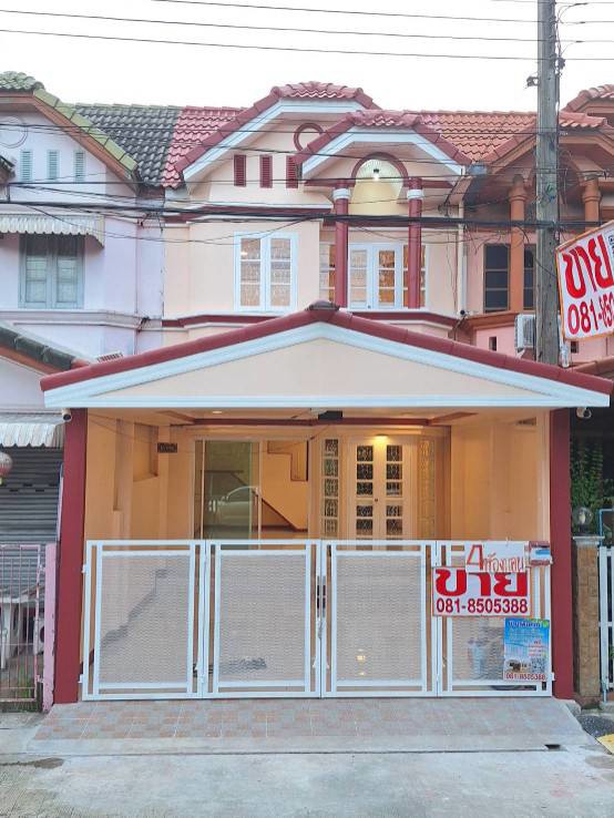 ขายทาวน์เฮ้าส์-หมู่บ้านทาวน์แอนด์คันทรี-หนองจอก-รีโนเวทใหม่ทั้งหลัง-พร้อมอยู่