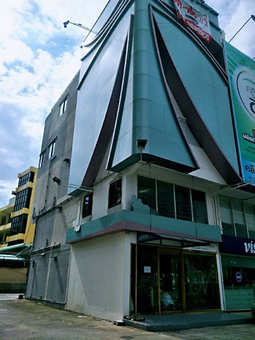 ให้เช่าอาคารพาณิชย์พร้อมลิฟท์ใกล้mrtรัชดาเหมาะสำหรับทำคลีนิคความงาม-สปา-ร้านตัดผม