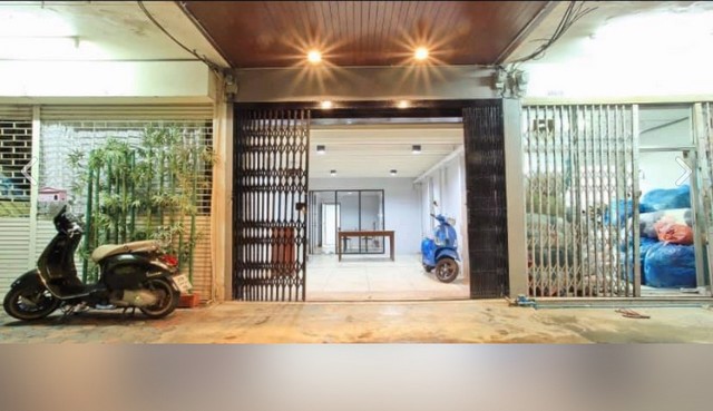 ขายอาคารพาณิชย์-5ชั้น-เขตดุสิตติดถนนพระรามที่5ใกล้แยกราชวัตร-ทำเลสวยที่สุดในย่านนี้