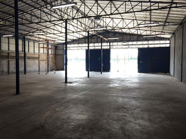 ให้เช่าโกดัง-ขนาด-630-ตรเมตร-ใกล้เลียบทางด่วนเอกมัยรามอินทรา