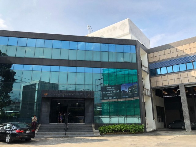ให้เช่าออฟฟิศสำนักงาน-4-ชั้น-พร้อมโกดังเก็บสินค้า-ขนาด-700-ตารางวา-ติดถนนกรุงเทพกรีฑา-7