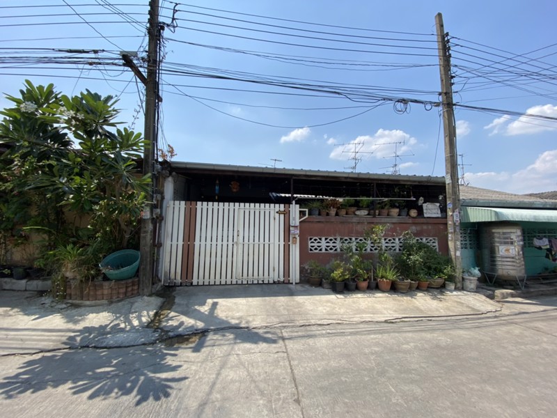 บ้านแฝด-30-ตรว-ใกล้รถไฟฟ้าสายสีส้ม