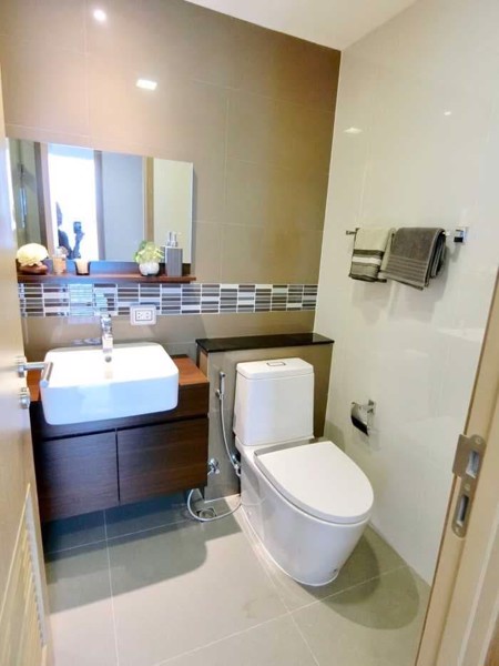 ประกาศขายคอนโด-2-ห้องนอน-ราคาพิเศษ-ตกแต่งครบ-แถมฟรีเครื่องใช้ไฟฟ้า-พร้อมเข้าอยู่-ใจกลางอโศก-นานา