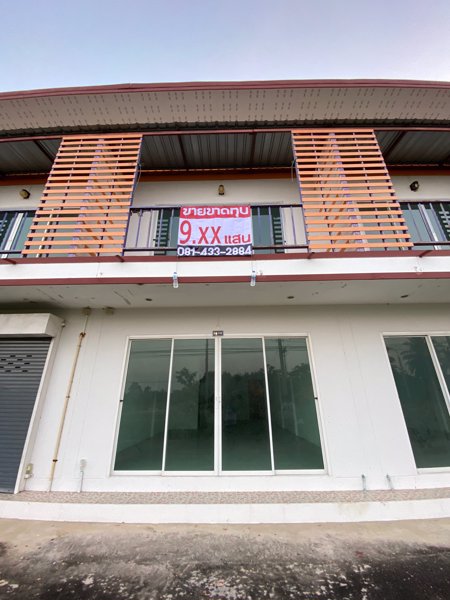 ขายตึกใหม่-ริมถนนพุหวาย-ชะอำ-ทำเลดีมาก-กู้เต็ม