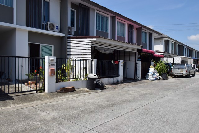 ขายทาวน์เฮ้าส์-พฤกษาวิลล์-78-ศรีนครินทร์-เทพารักษ์-ใกล้-bts-ศรีนครินทร์-ใกล้ทางด่วน-uot04-0519